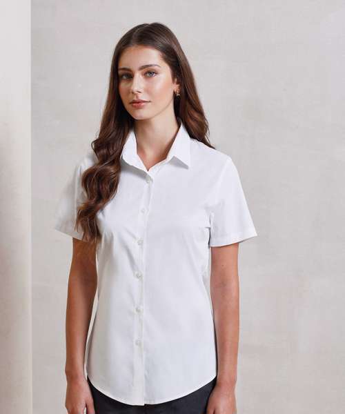 Women's stretch fit cotton poplin short sleeve blouse